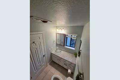 284 Stonegate Cir, San Jose, CA 95110 - Photo 23