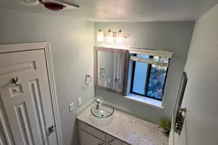 284 Stonegate Cir, San Jose, CA 95110 - Photo 23