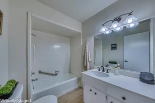 330 Woodside Dr 114, Salinas, CA 93901 - Photo 21