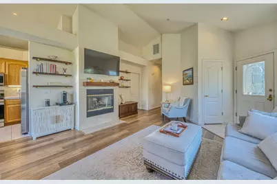 19387 Acclaim Dr, Salinas, CA 93908 - Photo 11