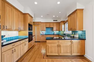 555 Byron St 402, Palo Alto, CA 94301 - Photo 5
