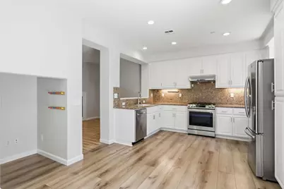 70 Towne Cir, Mountain View, CA 94040 - Photo 23