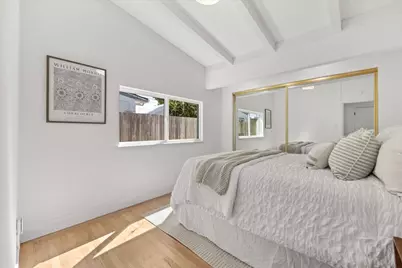 1810 Kehoe Ave, San Mateo, CA 94401 - Photo 25