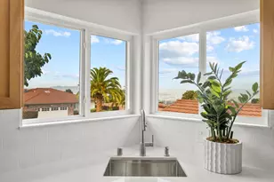2835 Arguello Dr, Burlingame, CA 94010 - Photo 21