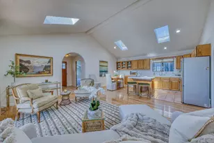 1205 Lincoln Ave, Pacific Grove, CA 93950 - Photo 5