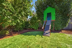 600 Wallea Dr, Menlo Park, CA 94025 - Photo 39
