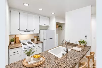 89 Castlebridge Dr, San Jose, CA 95116 - Photo 5