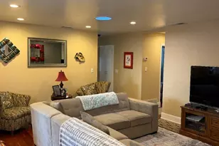 Hershey Way, Hayward, CA 94544 - Photo 3