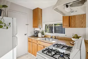 450 Phelps Rd, San Carlos, CA 94070 - Photo 73