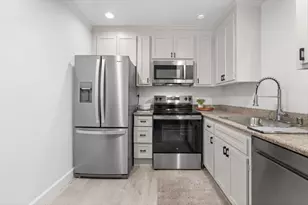 1614 Hudson 311, Redwood City, CA 94061 - Photo 9