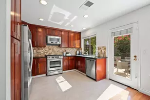 4271 Verdigris Cir, San Jose, CA 95134 - Photo 15