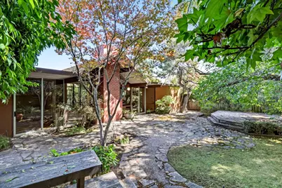 957 Eichler Dr, Mountain View, CA 94040 - Photo 27