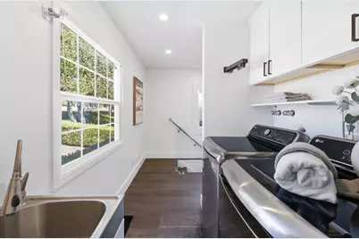 1365 Lakeview Dr, Hillsborough, CA 94010 - Photo 27