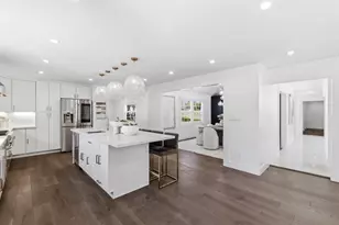 1365 Lakeview Dr, Hillsborough, CA 94010 - Photo 33