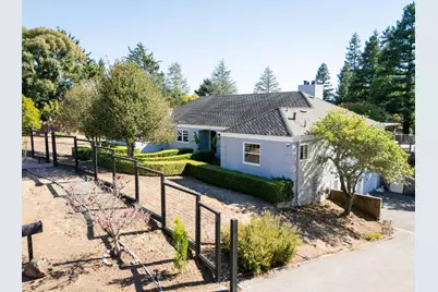 1365 Lakeview Dr, Hillsborough, CA 94010 - Photo 83