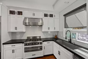 636 Grace St, Monterey, CA 93940 - Photo 9
