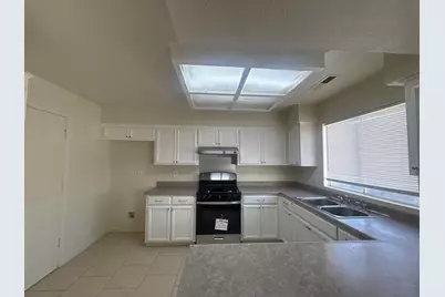 361 Serano St, Merced, CA 95341 - Photo 13