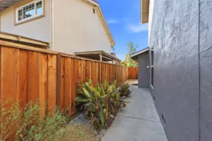1342 Oak Knoll Dr, San Jose, CA 95129 - Photo 53