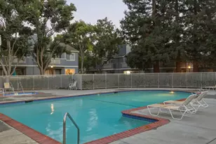 1511 Four Oaks Cir, San Jose, CA 95131 - Photo 33