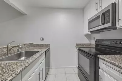 1511 Four Oaks Cir, San Jose, CA 95131 - Photo 9