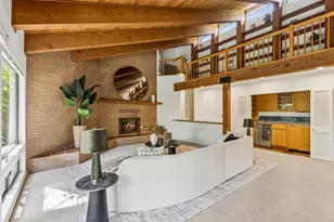 13390 Lennox Way, Los Altos Hills, CA 94022 - Photo 25