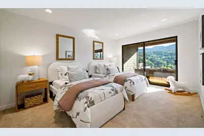 12 Hawkview St, Portola Valley, CA 94028 - Photo 39