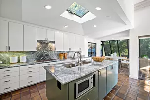 12 Hawkview St, Portola Valley, CA 94028 - Photo 17