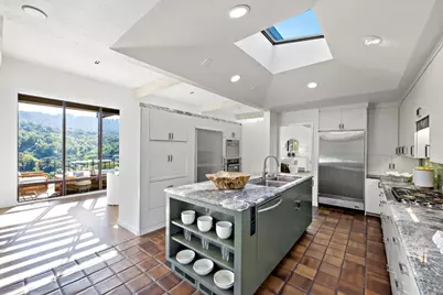 12 Hawkview St, Portola Valley, CA 94028 - Photo 19