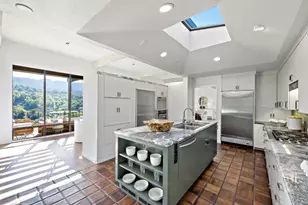 12 Hawkview St, Portola Valley, CA 94028 - Photo 19