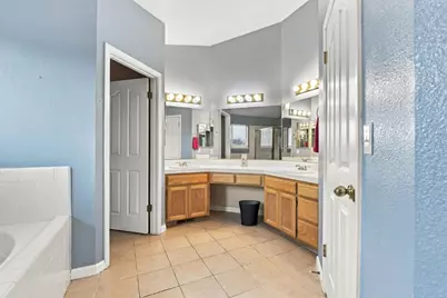 2120 Primrose Ct, Hollister, CA 95023 - Photo 15