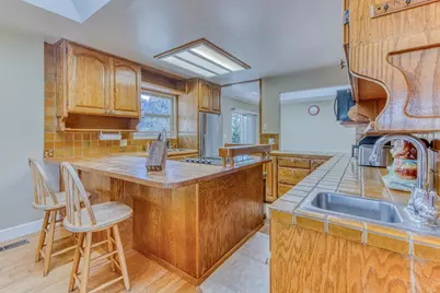945 San Simeon Dr, Salinas, CA 93901 - Photo 7