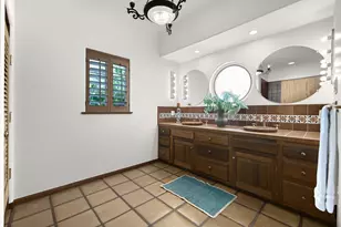 14900 Camarosa Dr, Pacific Palisades, CA 90272 - Photo 29