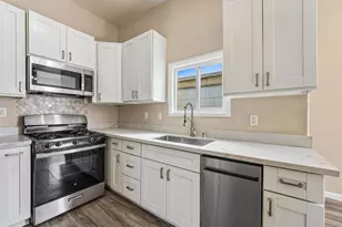 2364 E 16th St, Oakland, CA 94601 - Photo 19