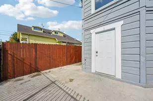 2364 E 16th St, Oakland, CA 94601 - Photo 35