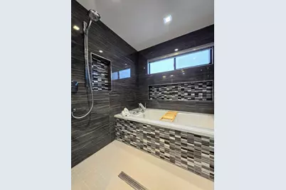 5222 War Wagon Dr, San Jose, CA 95136 - Photo 49