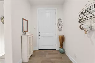 1361 Azalea Dr, Hollister, CA 95023 - Photo 5