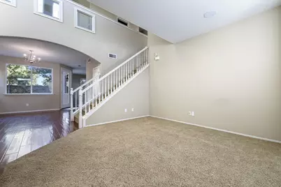 4129 W Cherry Tree Ln, Fresno, CA 93722 - Photo 9