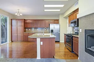 4129 W Cherry Tree Ln, Fresno, CA 93722 - Photo 19