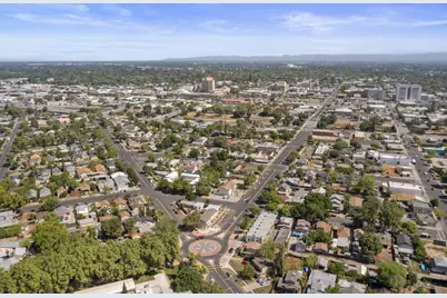 I St, Modesto, CA 95351 - Photo 13
