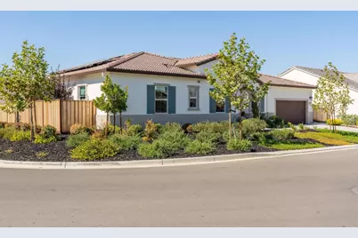140 Scarlett Way, Hollister, CA 95023 - Photo 3