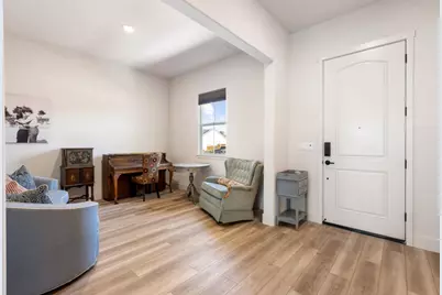 140 Scarlett Way, Hollister, CA 95023 - Photo 5