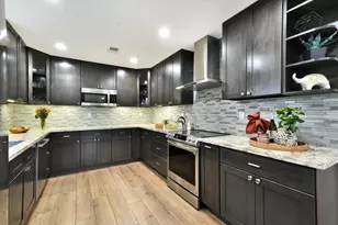 2979 Silverland Dr, San Jose, CA 95135 - Photo 17
