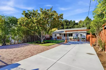 215 Newbridge St, Menlo Park, CA 94025 - Photo 3
