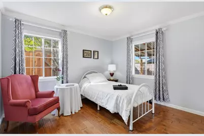 215 Newbridge St, Menlo Park, CA 94025 - Photo 35