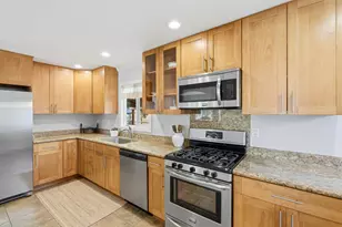 215 Newbridge St, Menlo Park, CA 94025 - Photo 19
