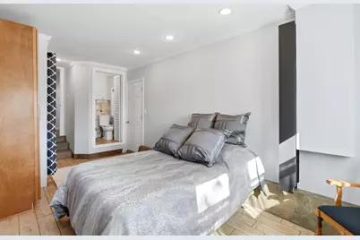 215 Newbridge St, Menlo Park, CA 94025 - Photo 21