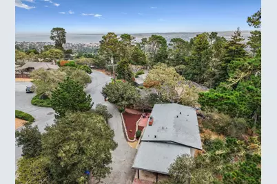 84 Cuesta Vista Dr, Monterey, CA 93940 - Photo 25