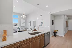 287 Llano De Los Robles Ave 9, San Jose, CA 95136 - Photo 13