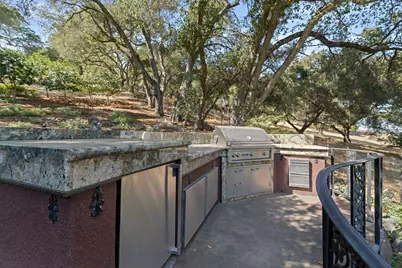1925 Mantelli Dr, Gilroy, CA 95020 - Photo 47