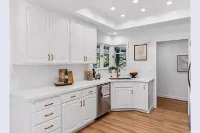 1276 Avis Dr, San Jose, CA 95126 - Photo 13